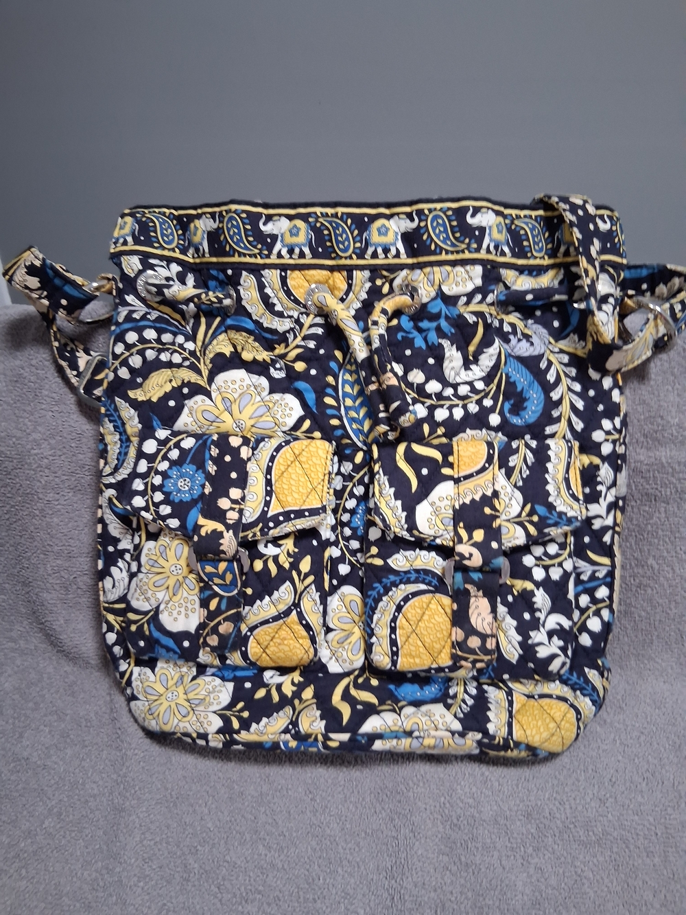 Vera Bradley Ellie Blue & Yellow Elephant Drawstring Crossbody Bag flap pockets - Picture 2 of 11